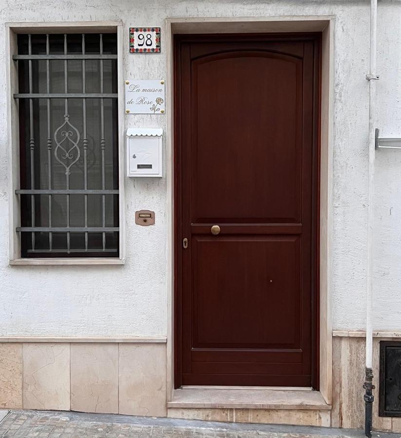 La Maison De Rose 奥斯图尼 外观 照片